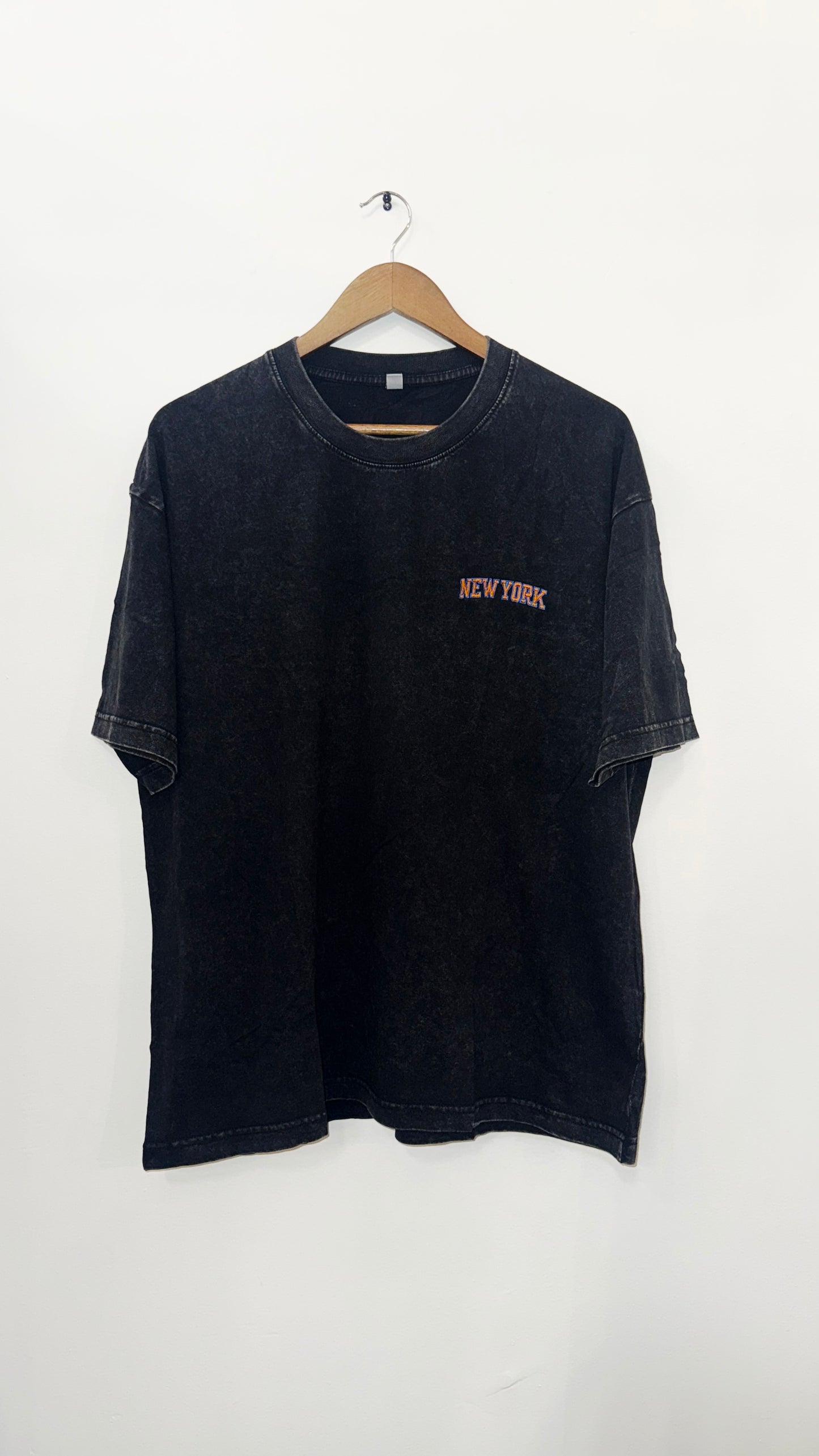 *NEW* Knicks NY Embroidered Tee BK