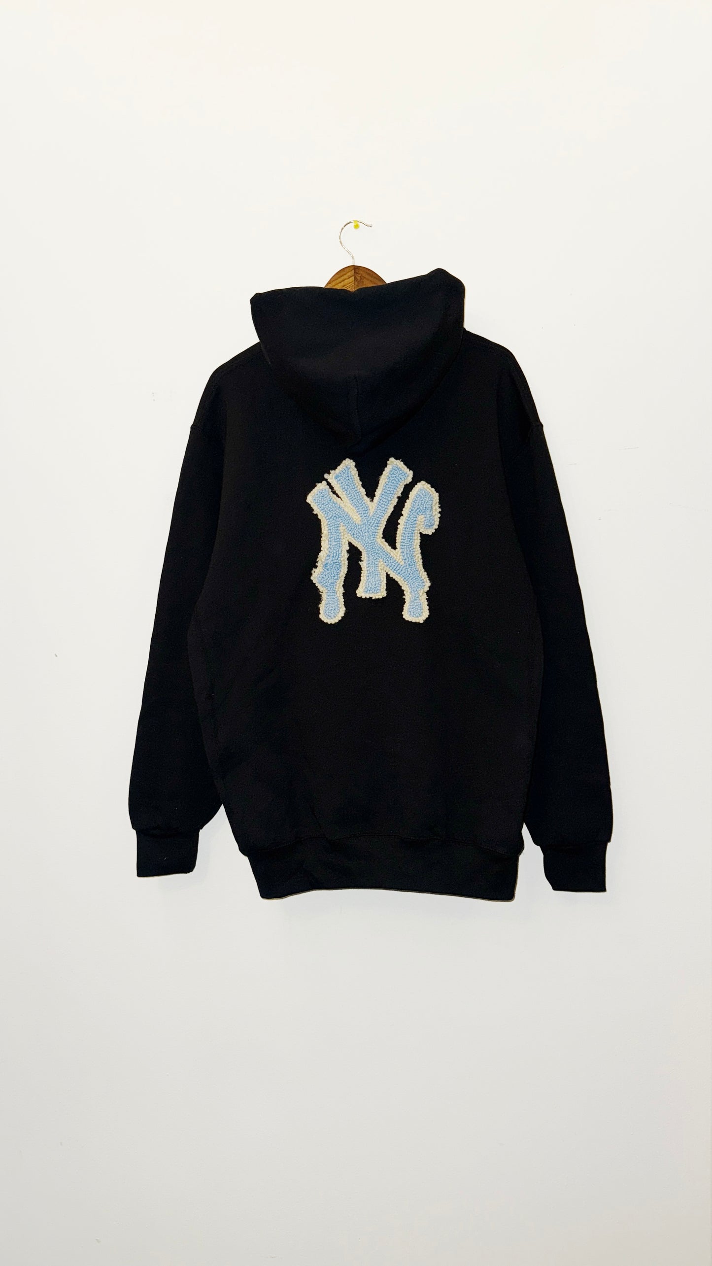IMT hand knitted patch hoodie dripping NY