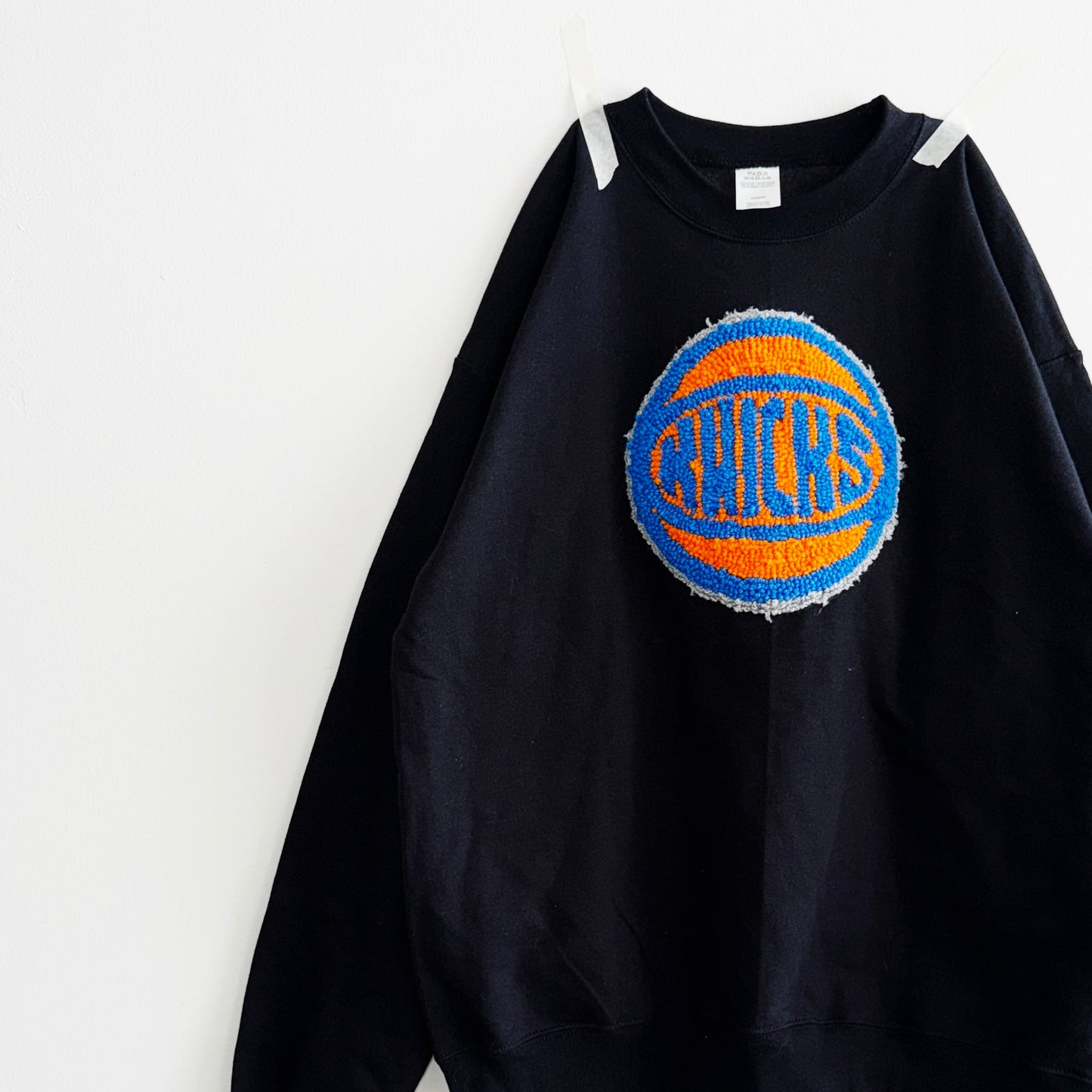 IMT hand knitted patch crewneck NY Knicks