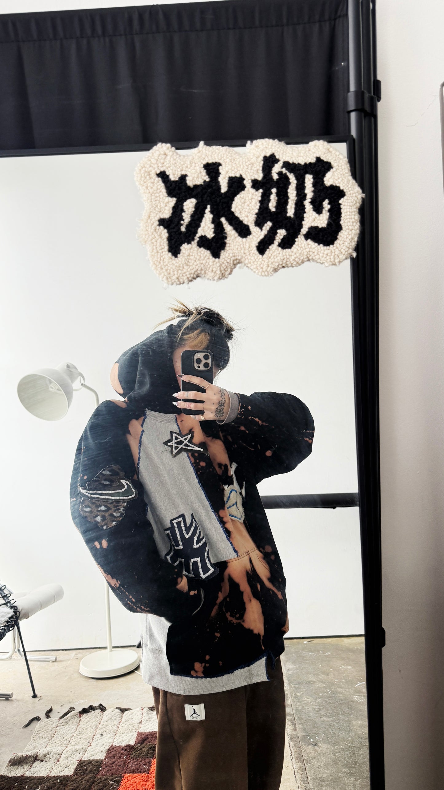 1/1 Reworked bleached dye hoodie black