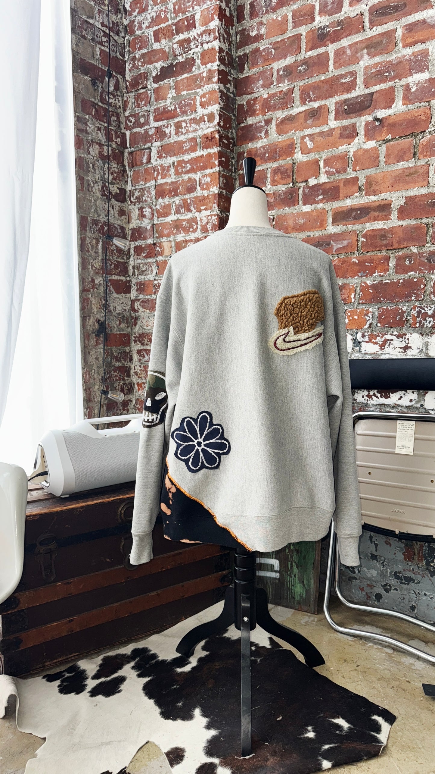 1/1 Reworked bleached dye crew neck grey