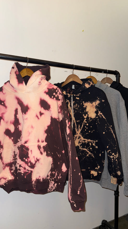 IMT Bleach dyed hoodie strawberry chocolate