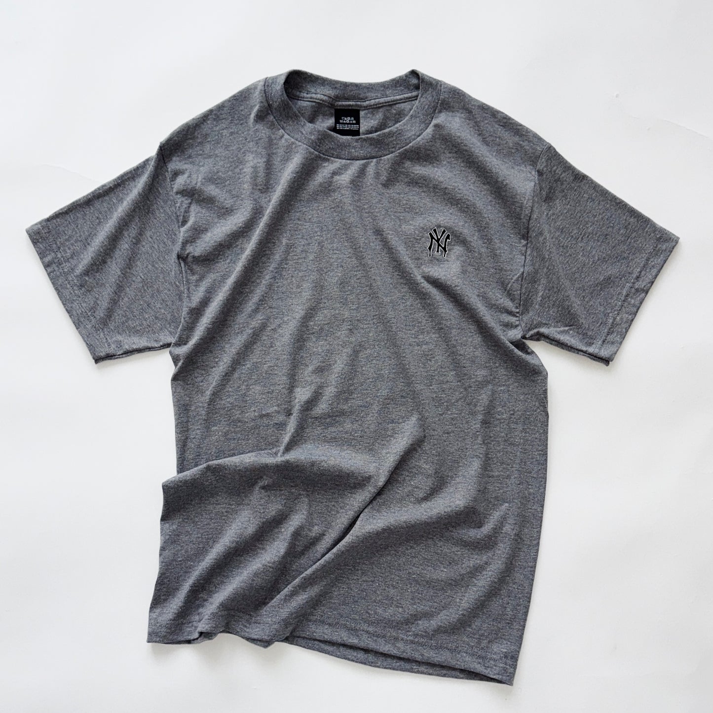IMT embroidered dripping NY tee GRY