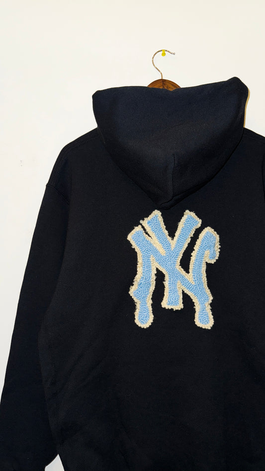 IMT hand knitted patch hoodie dripping NY