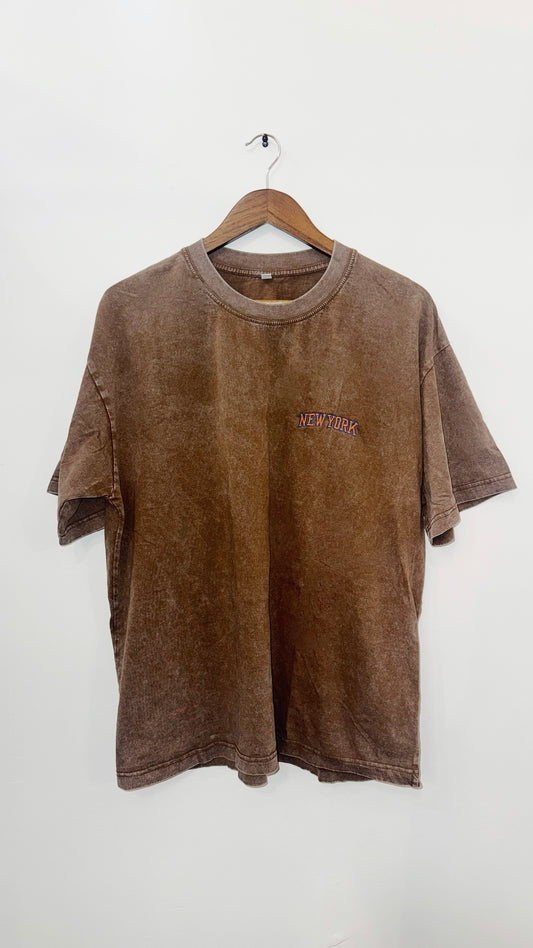 *NEW* Knicks NY Embroidered Tee BRN