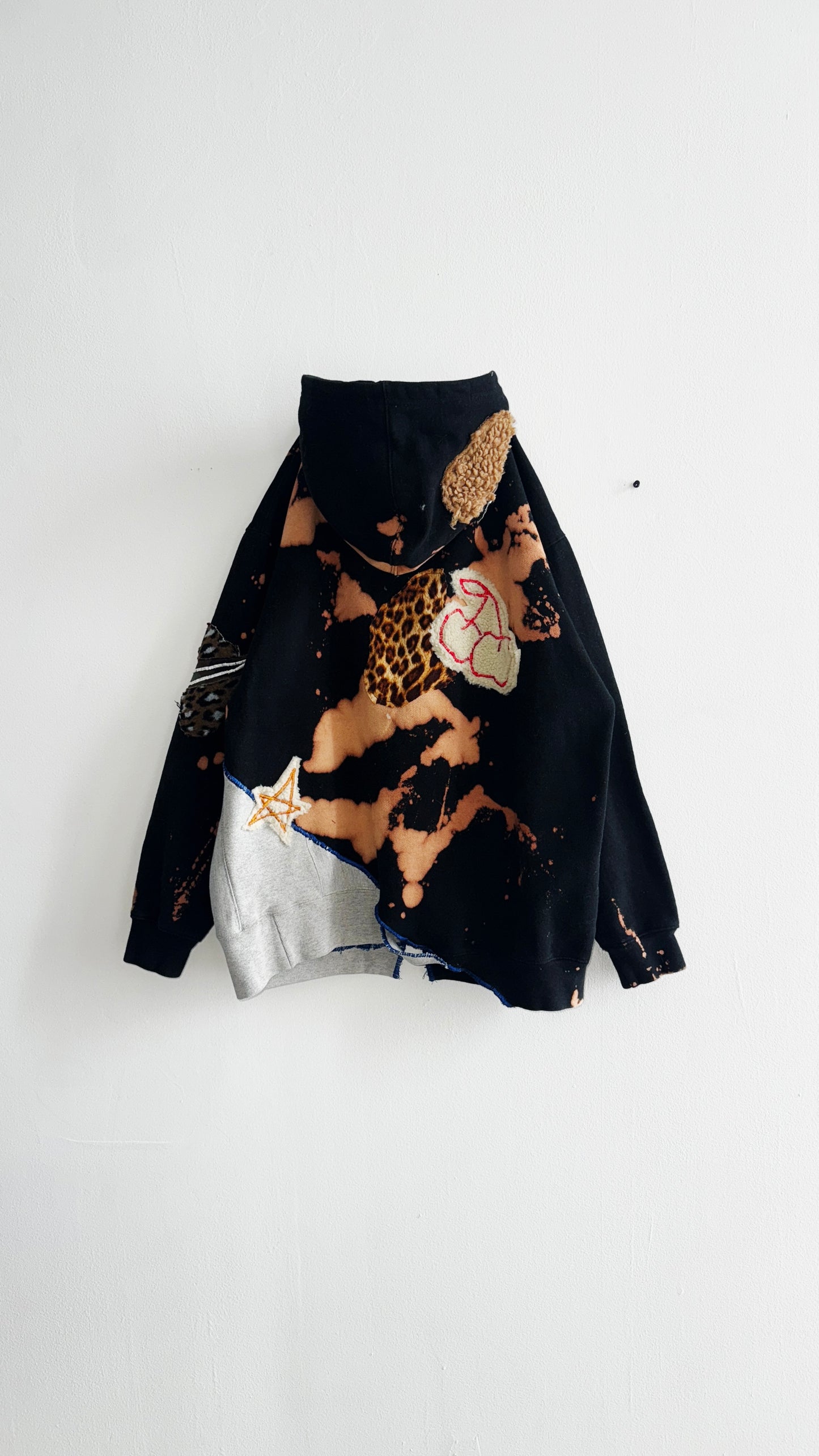 1/1 Reworked bleached dye hoodie black