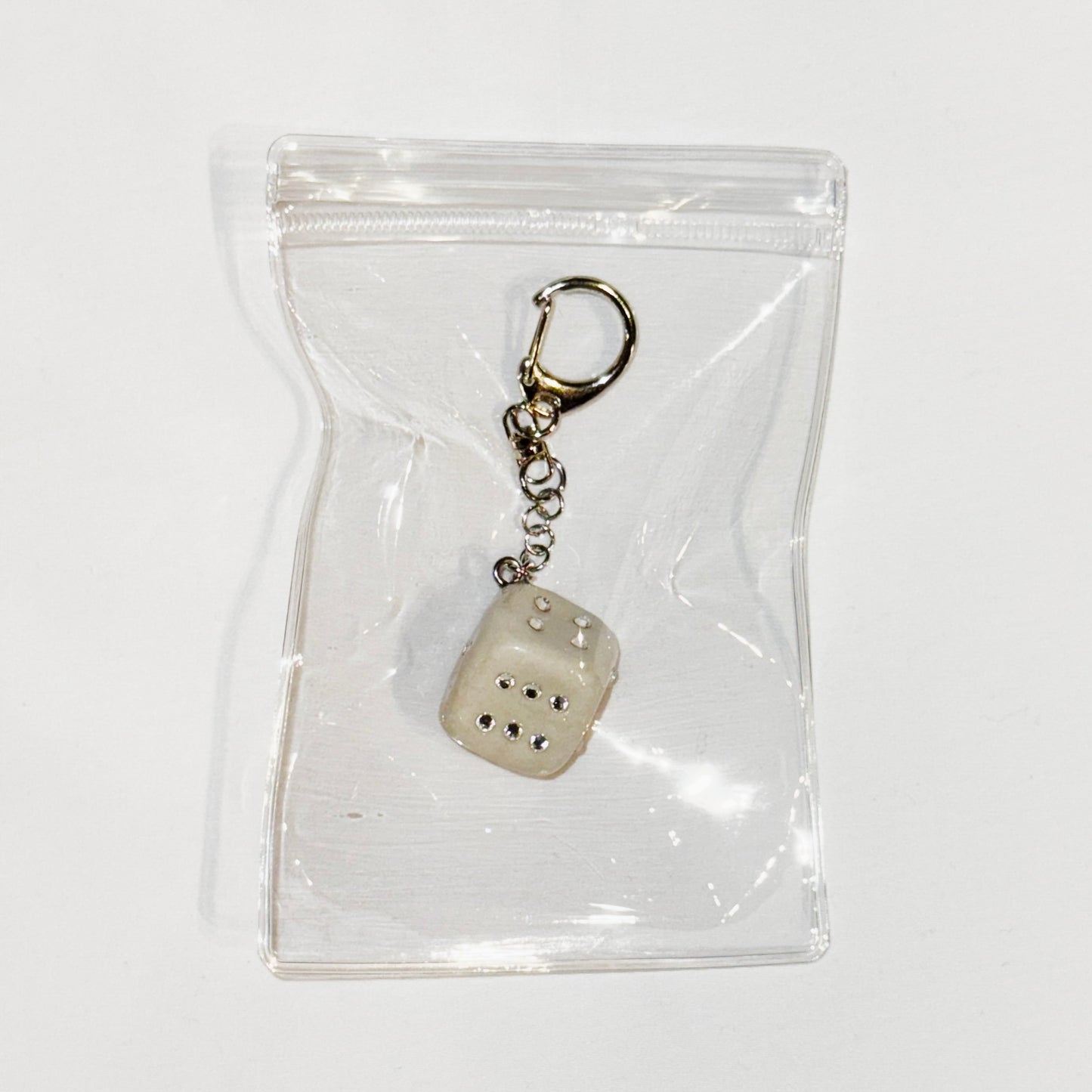 IMT Key chain white dice