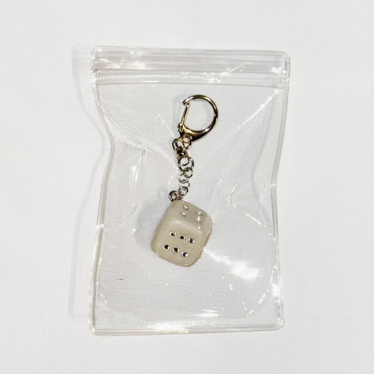 IMT Key chain white dice