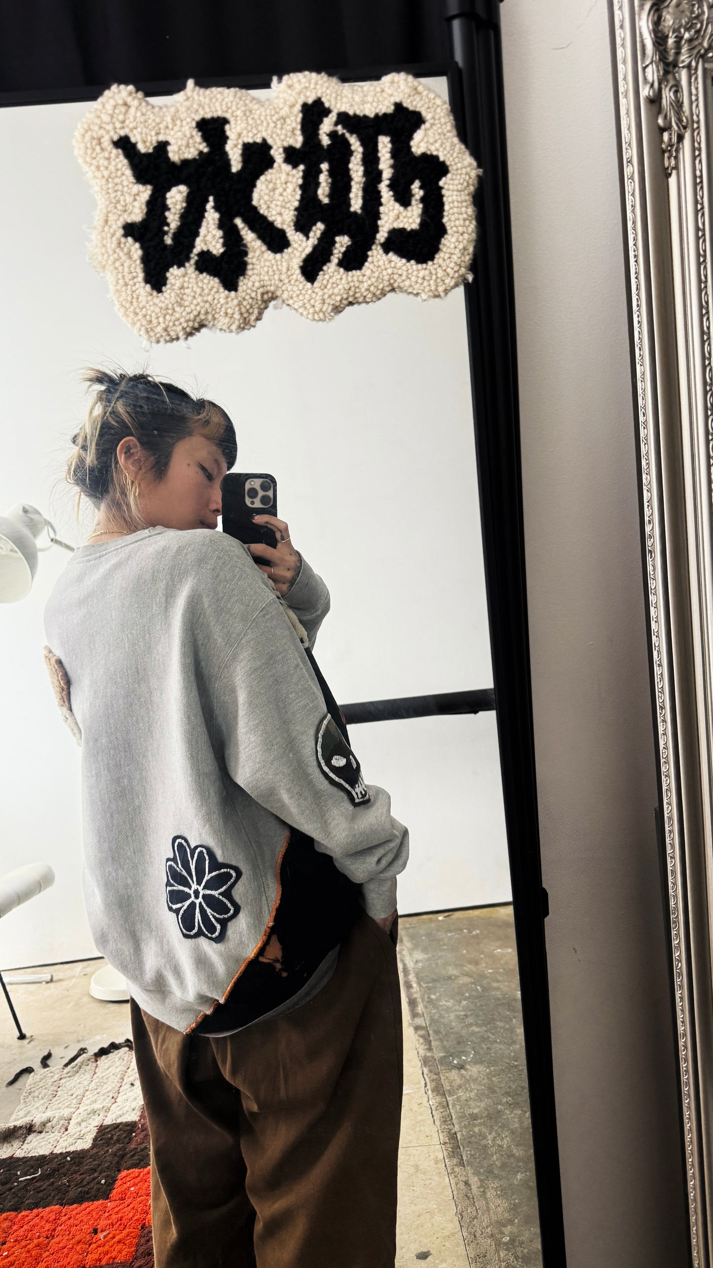 1/1 Reworked bleached dye crew neck grey