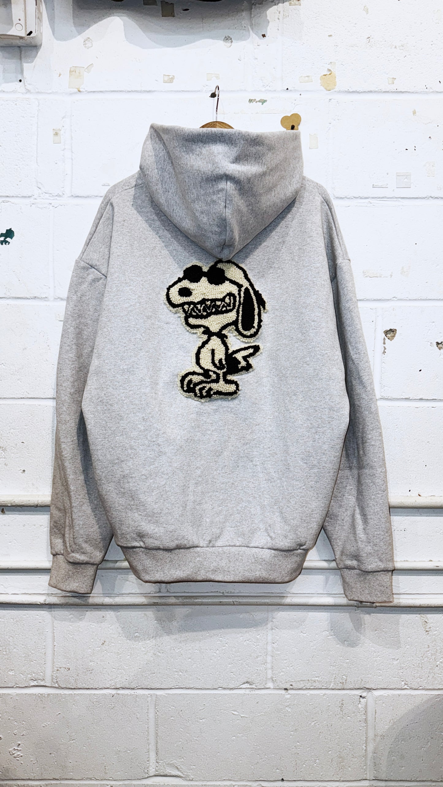 IMT 1/1 hand knitted patch hoodie snoopyyy