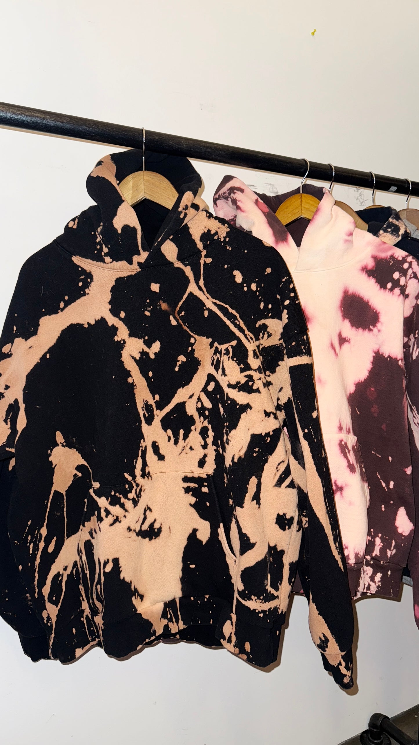 IMT Bleach dyed hoodie classic black