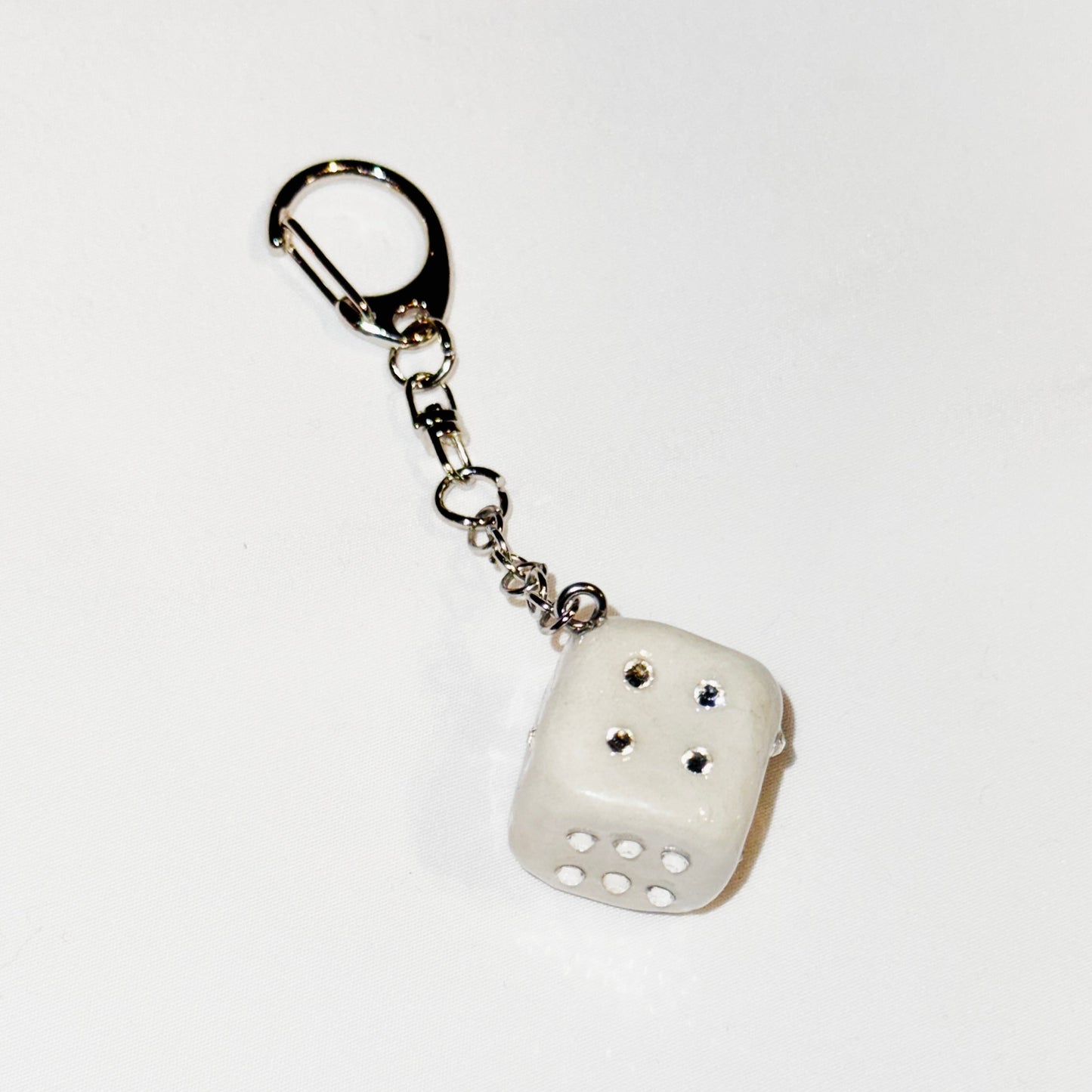 IMT Key chain white dice