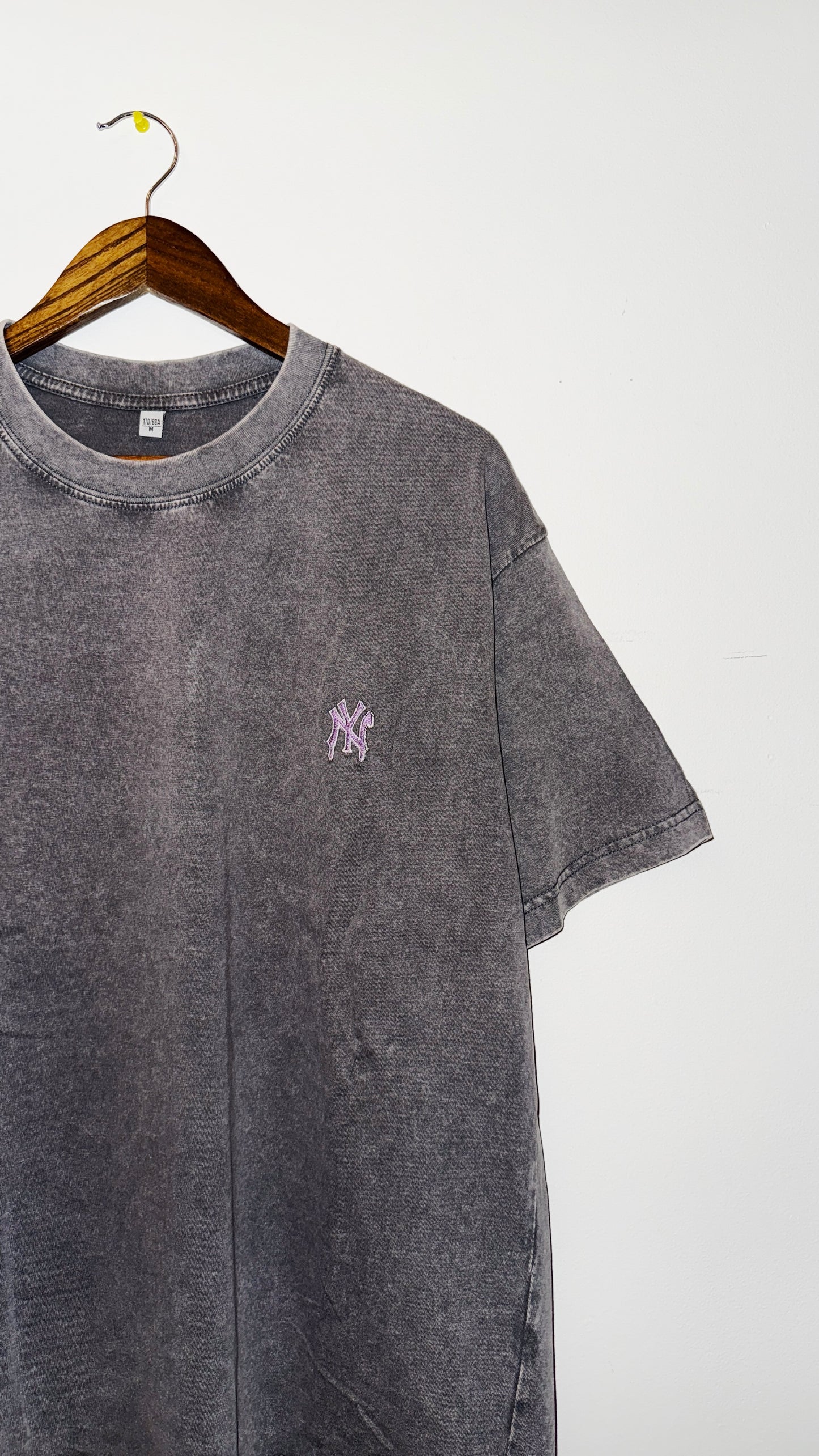IMT Vintage washed embroidered dripping NY S/S T gry